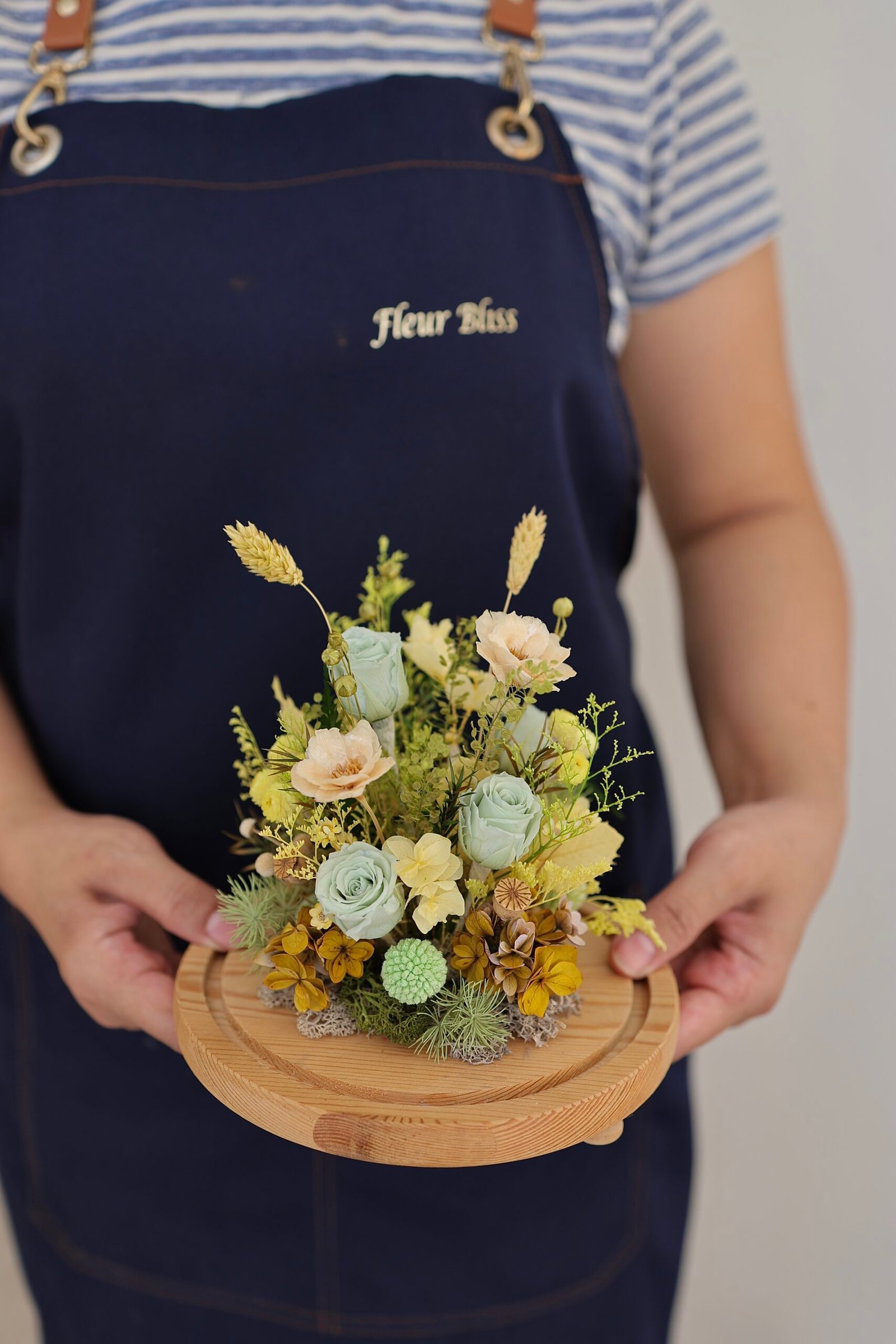 Glass Dome Floral - Image 2