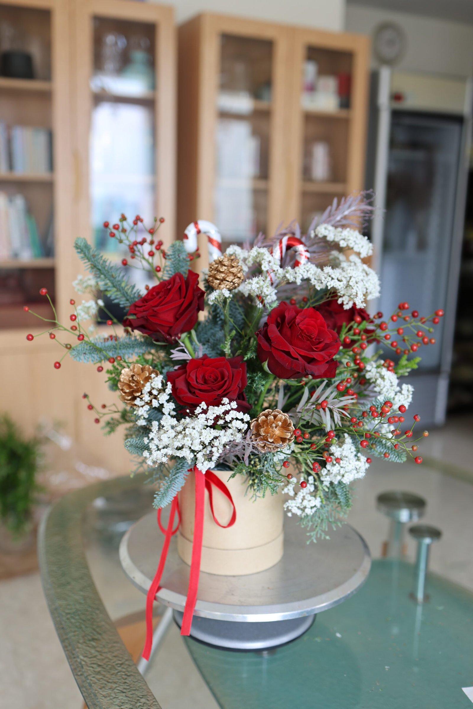 Christmas Cheer Floral Arrangement - Image 2
