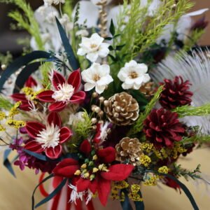 Alternative view of Preserved and Dried Floral Holiday  Delight