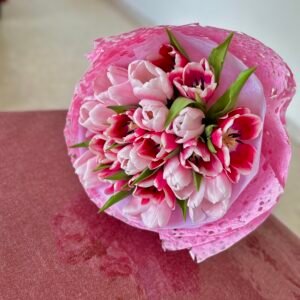 Fleur Bliss Fresh Tulip Bouquet – “Mum’s Bloom”